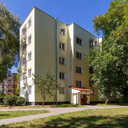 Apartment Studio Wlochy 1 Sierpnia By Renters