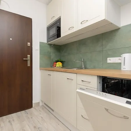 Apartment Studio Wlochy 1 Sierpnia By Renters Warsaw